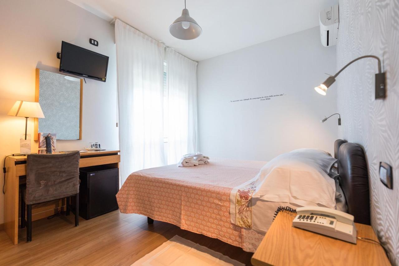 Hotel Logonovo ليدو ديلي ايستينسي المظهر الخارجي الصورة